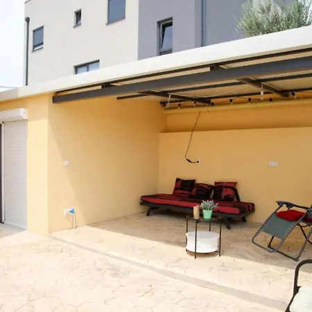 Dare & Piccolo * Kaštela